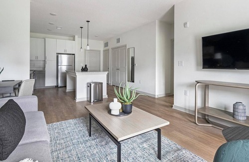 Jacksonville Apartment | Landing | Stunning 1BD, Clubhouse, Gym