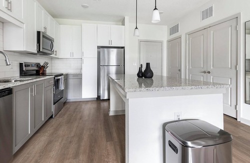 Jacksonville Apartment | Landing | Stunning 1BD, Clubhouse, Gym
