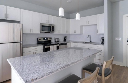 Conroe Apartment | Landing | Stunning 1BD, Clubhouse, Game Room