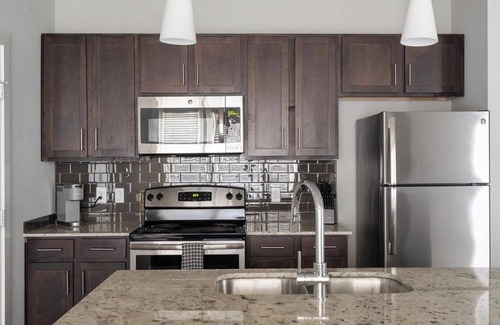 Buda Apartment | Landing | Stunning 1BD, Clubhouse, Pool