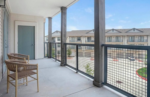 Austin Apartment | Landing | Stunning 1BD, Pool, Clubhouse