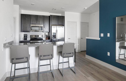 Austin Apartment | Landing | Stunning 1BD, Pool, Gym