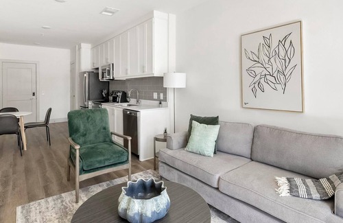 Huntsville Apartment | Landing | Stunning 1BD, Gym, Clubhouse