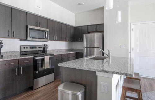 Pflugerville Apartment | Landing | Stylish 1BD, Pool, Yoga Studio