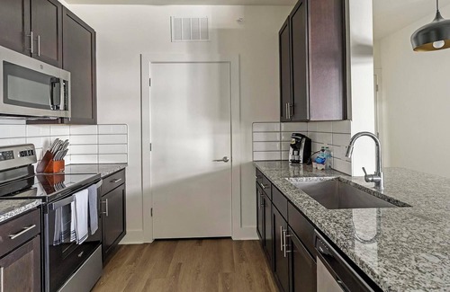 Fort Worth Apartment | Landing | Stylish 2BD, Pool, Game Room