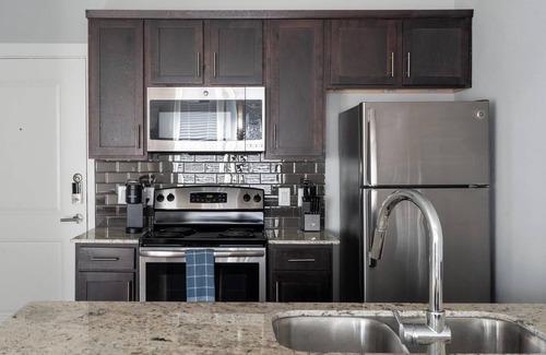 Buda Apartment | Landing | Stylish Studio, Clubhouse, Pool