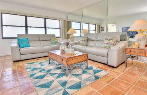 Sand Key Apartment | Landmark Towers 1606