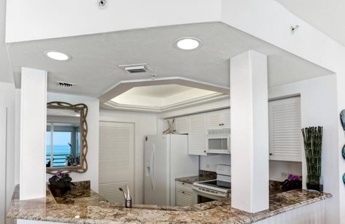 Captiva Villa | Lands End Village 1613 - Island Waterfront Living with Gulf to Bay Views