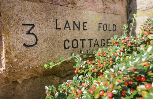 Grassington Cottage | LANE FOLD COTTAGE, pet friendly, with open fire in Grassington