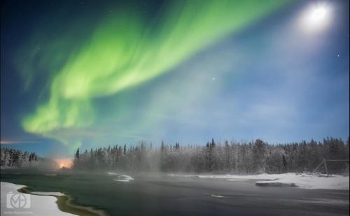 Ranua Villa | Lapland Lakefront Villa - Northern Lights & Safari