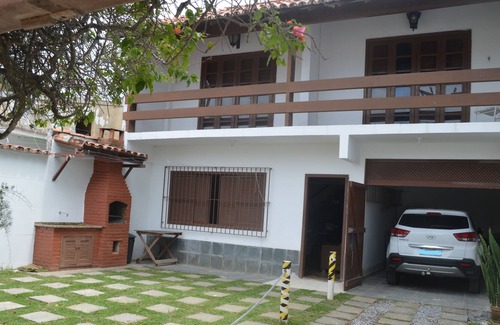 Praia dos Anjos House | Large 2 Storey House (Sleeps 10)