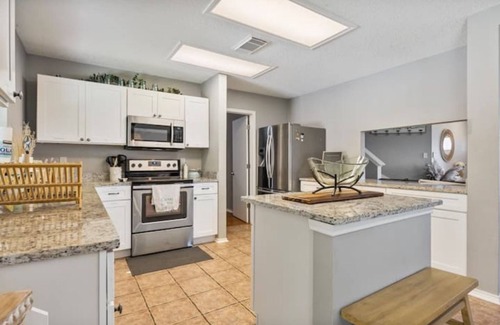 North San Antonio - SAT House | Large 3 bedroom home with game room