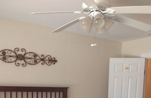 Santee House | Large 4 Bedroom in Gated Golf Community on scenic cove off Lake Marion with pool