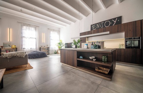 El Parc i la Llacuna del Poblenou Apartment | Large 5 Bedrooms Apartment in Poblenou - You Stylish