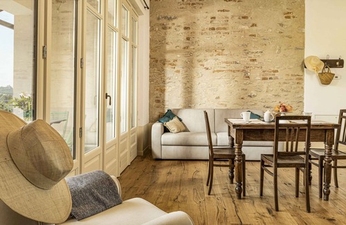 Cherasco House | Large accommodation 4 in an ancient country house with swimming pool + balcony
