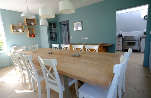 Port-en-Bessin-Huppain House | Large bright house in the shape of a boat