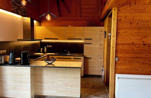 Mont-de-Lans Ski Chalet | Large chalet at the foot of the slopes, 8 bedrooms and 8 bathrooms and sauna