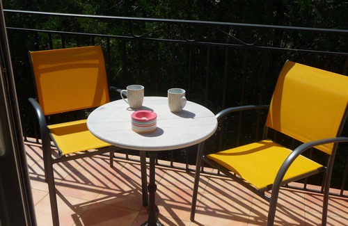 Aubais Bed & Breakfast | Large Chambre D'hôtes (3) Avec Terrasse au Calme. Pets Accepted