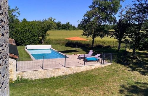 Ronsenac House | Large country house with swimming pool. Southern Charente Perigord Vert border