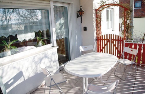 Nordwestliche Außenstadt Apartment | Large apartment in the three-cities corner