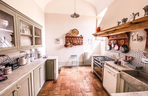 Fornole House | Large estate with swimming pools 90km northern of Rome