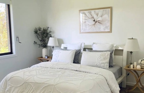 Essendon North House | Large Family Home With Large Backyard