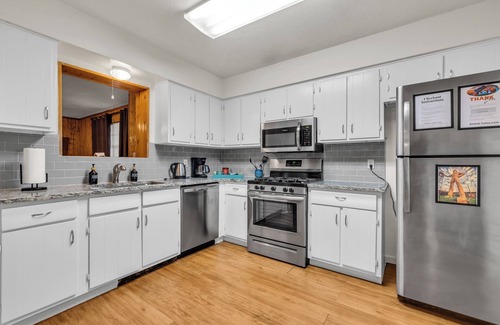 Tulsa House | Large Family Home near EXPO/Downtown/TU