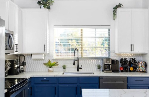 Morningside Meadows House | Large Groups` Luxury House - Pool - Sleep 22