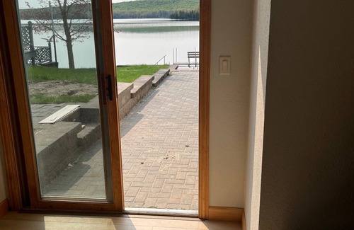 Stambaugh House | Large home on the UP's best lake! Sleeps 22! Boat to Young's Golf Course!