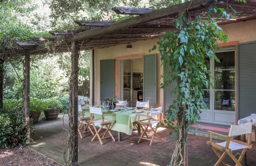 Livorno Villa | Large house 300 meters walk from the beach, in a compound of only six villas