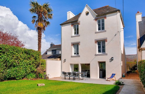 Fouesnant Ski Chalet | Large house for 8 in Beg Meil, Fouesnant