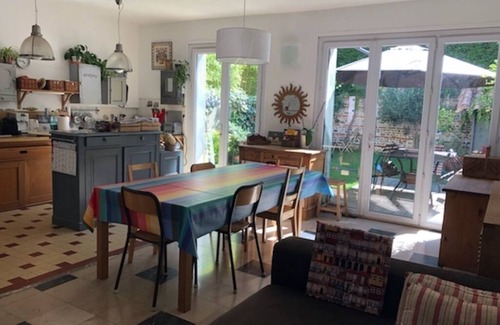 Toulouse East House | Large house in the city center, garden, garage.