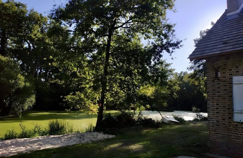 Saint-Viatre House | Large House in the Heart of the Forest – 7 Suites/Large Dormitory