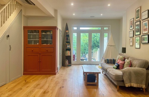 Dulwich House | Large living space l, four bedrooms, long garden in East Dulwich
