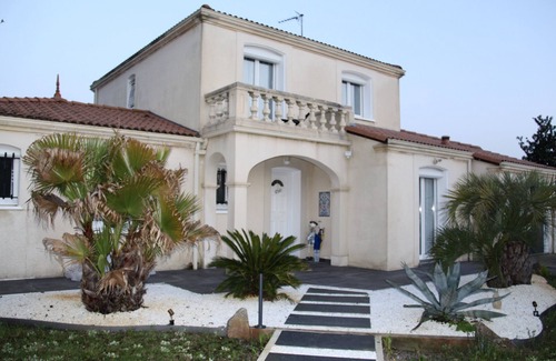 Saint-Jean-d'Illac Villa | Large luxury villa. 174m2 any comfort with swimming pool.