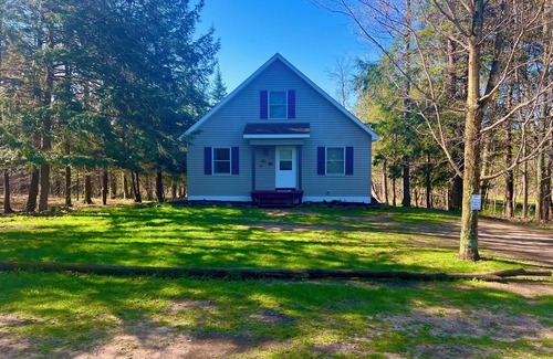 Central Lake House | Large Private Lakefront Home w/HOT TUB. SWIM/BOAT/SKI/RELAX! Open year-round!