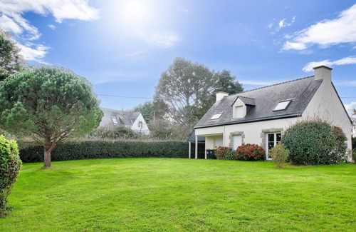 Saint-Philibert House | Large river view house for 8 in St Philibert