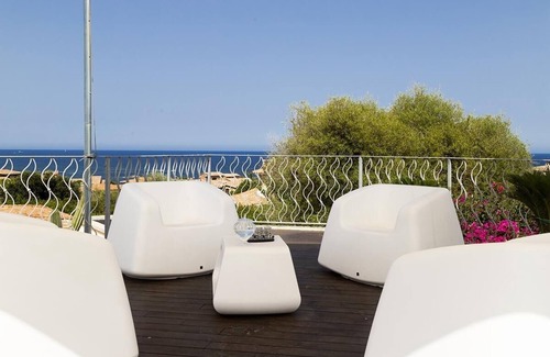 Puntaldia Villa | Large seaview villa a short walk from the beach, restaurants, tennis, marina