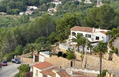 Arnella Villa | Large Spacious Private Villa, Suntrap, Sea and Mountain views, near Beach