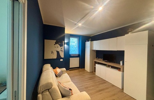 Trezzano Rosa Apartment | LARGE STUDIO APARTMENT, SHORT RENTALS SUITABLE FOR SINGLES, FAMILIES
