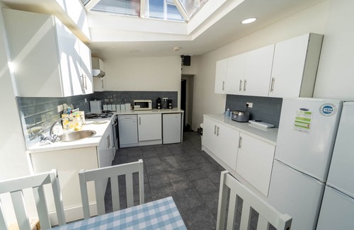 Selly Oak Apartment | Large Studio next to UOB and close to City!