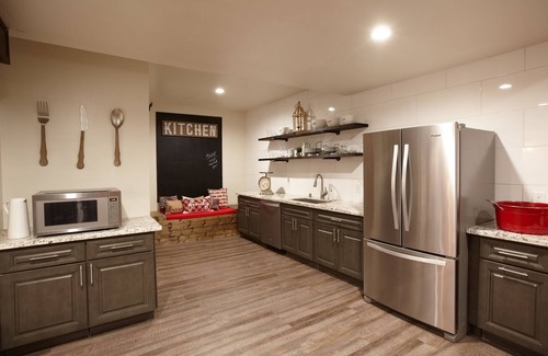 Mi-Wuk Village Ski Chalet | Large summer retreat chalet just 20 minutes from Pinecrest Lake