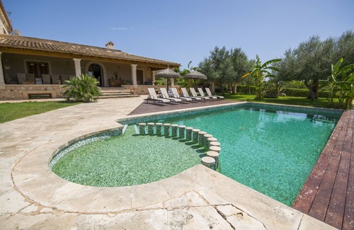 Campos Ski Chalet | Large villa with pool and garden to enjoy with family and friends