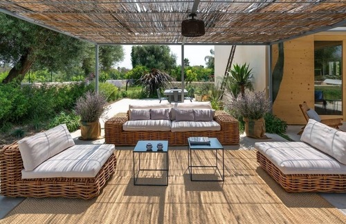 Avola Villa | Large villa with pool near Syracuse for vacation rental