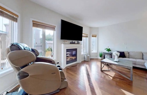 Churchill Meadows House | Large4BR 3000sqft home in Mississauga close to 403/407/401/QEW