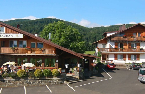 Edertal House | Larger standard double room - Waldhotel Dornröschenshöh