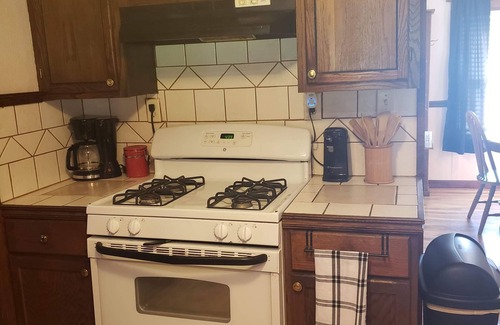 Livingston County House | Larry’s Place entire home 2 bedroom, 2 bath