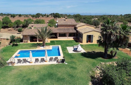 Llucmajor Villa | Last minute offer! Exclusive private villa with pool, bbq, wifi, A/A