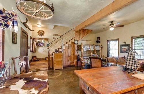 Bandera Bed & Breakfast | Last Outpost Bandera Ranch House
