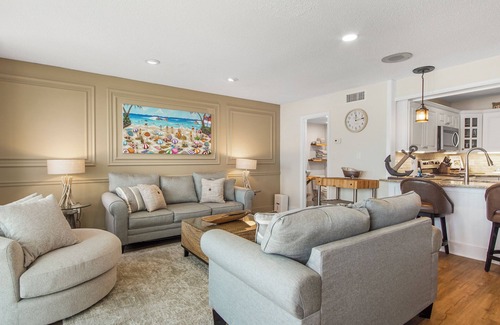 Fort Bay Condo | Latitude 30! Spectacular oceanfront views!1BD/2BA. Sleeps 6